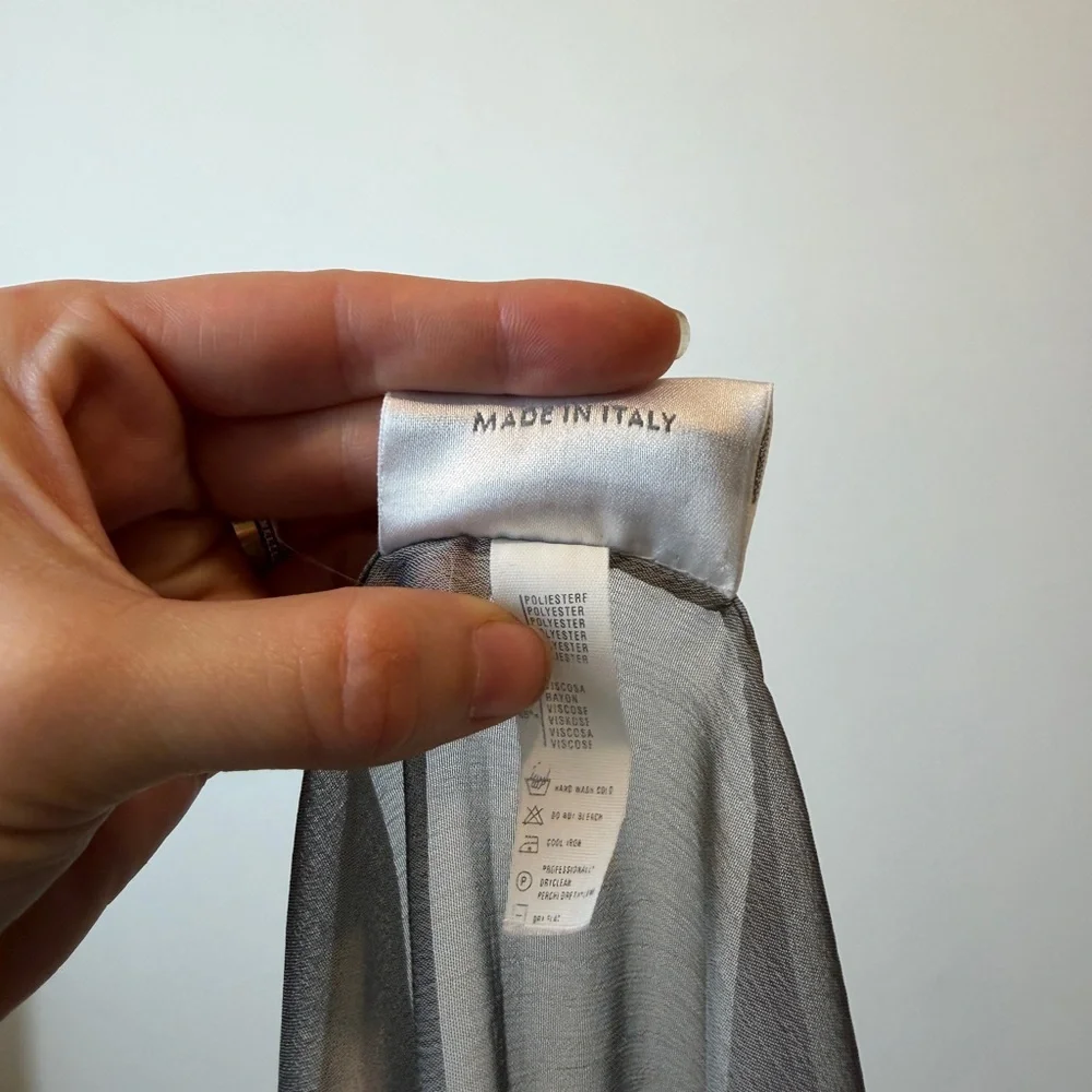 Vintage La Perla Gray Sheer Sarong with Gold Floral Embroidery - Picture 4 of 4